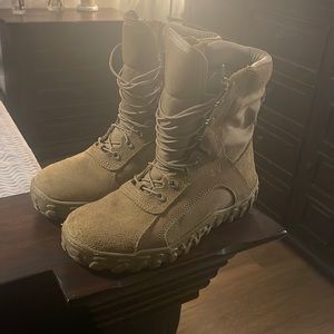 Coyote Rocky insulated Military Boots Size 11 R